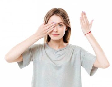 24 essential eye care tips to protect and soothe your eyes - girlsnbeauty.com