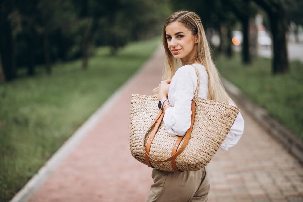 The Timeless Elegance of Hemp Bags for Girls 1 Hemp bags-girlsnbeauty.com