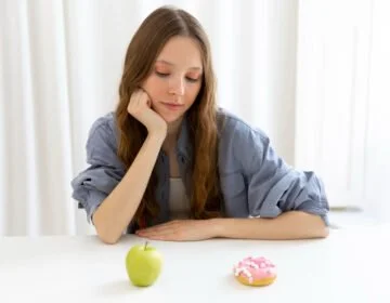 Compulsive-Eating-girlsnbeauty.com