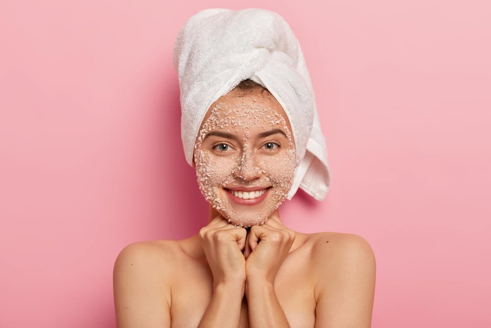 How to exfoliate your skin & achieve a radiant glow 1 Exfoliate your skin-girlsnbeauty.com