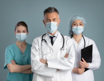 Difference between a cosmetic surgeon and plastic surgeon - girlsnbeauty.com
