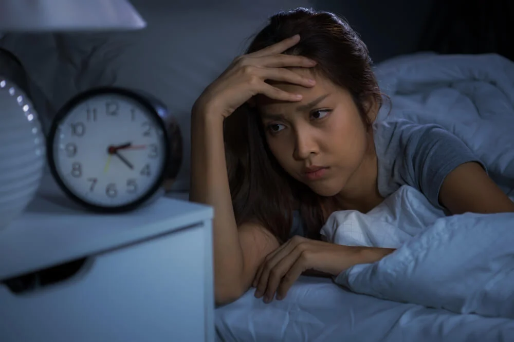 How to stop tossing and turning at night - girlsnbeauty.com
