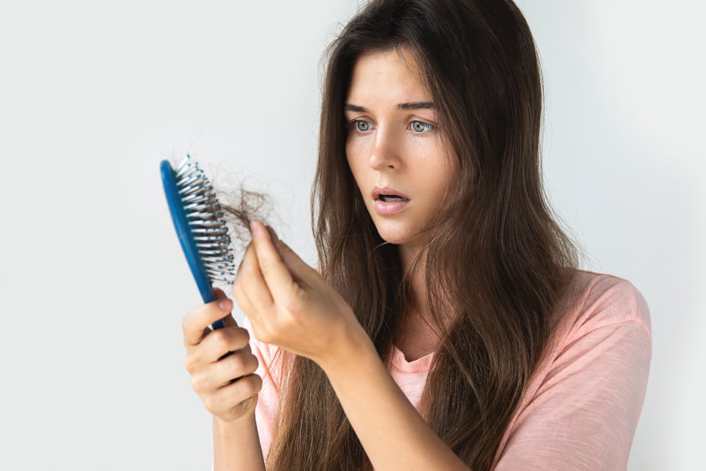 What are the reasons for hair loss and ways to prevent it?